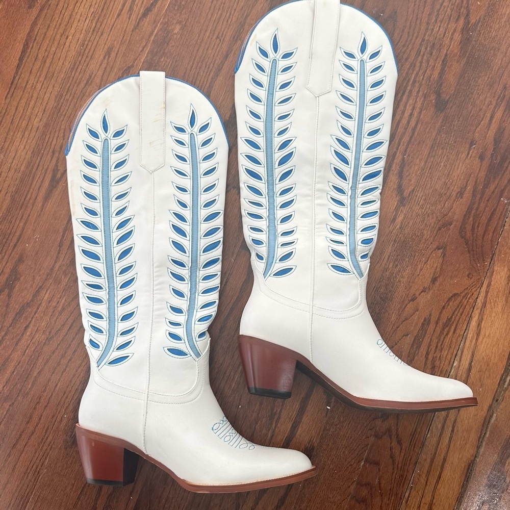 Bone Western Blue & White Cowgirl Boots
